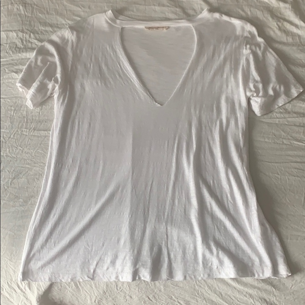 White V neck threads shirt